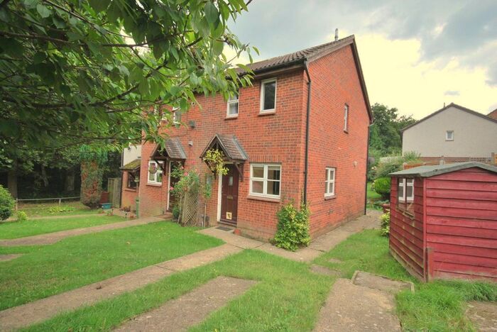 2 Bedroom Semi-Detached House To Rent In Willow Walk, Tunbridge Wells, TN2