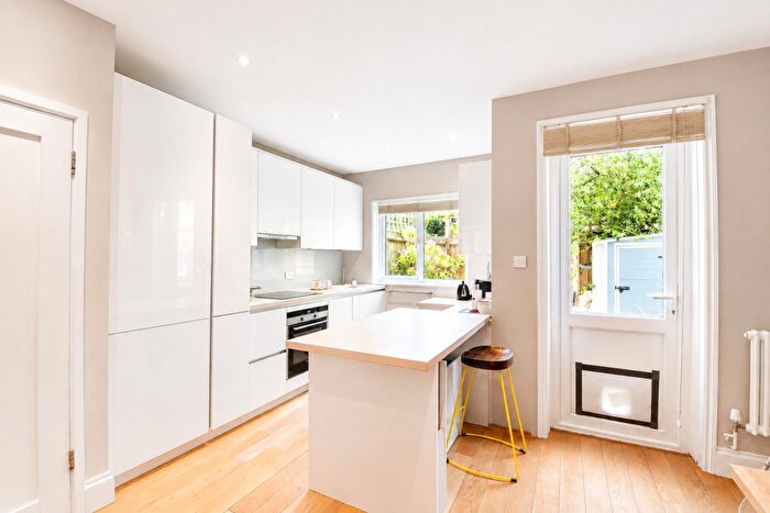 3 Bedroom Terraced House To Rent In Rosslyn Avenue, London, SW13