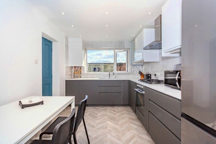 2 Bedroom Detached House To Rent In Masterman Road, East Ham, London, E6