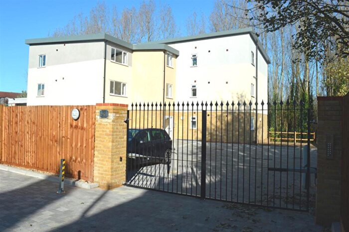 1 Bedroom Apartment To Rent In Flat Eloise Court, Hawley Road, Dartford, DA1