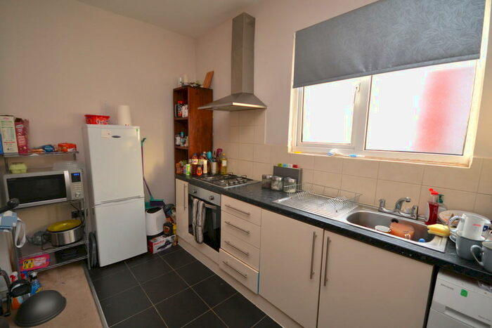 2 Bedroom Flat To Rent In Loughborough Road, West Bridgford, NG2