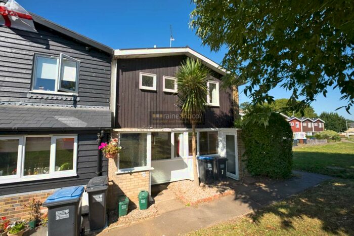 4 Bedroom Property To Rent In Maryland, Hatfield, AL10