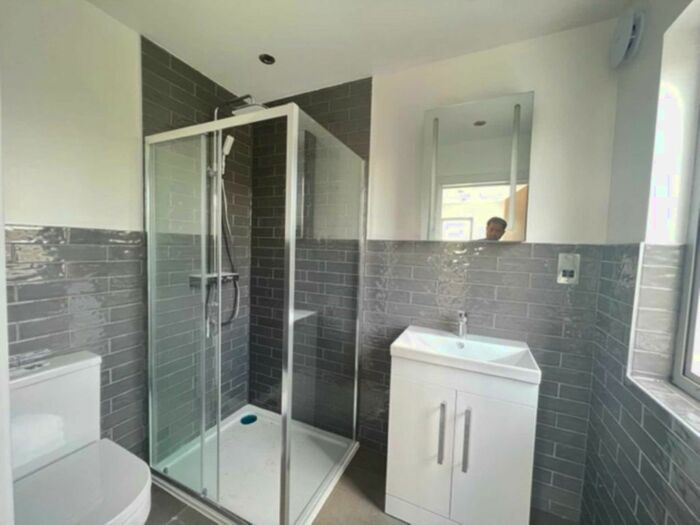 3 Bedroom Flat To Rent In Hermit Road, Canning Town, E16