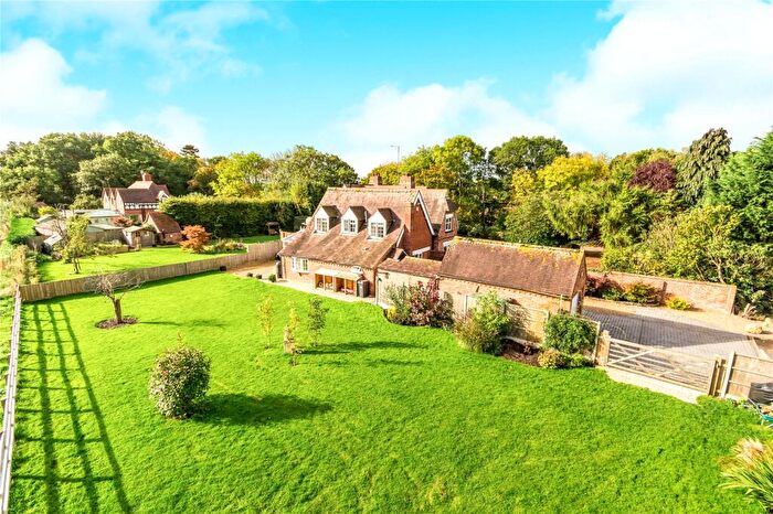 2 Bedroom Semi-Detached House For Sale In Beausale Lane, Warwick, Warwickshire, CV35
