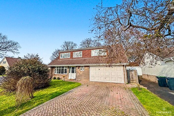 5 Bedroom Detached House For Sale In Stourcroft Drive, Christchurch, Dorset, BH23