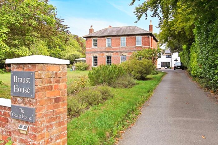 2 Bedroom Flat For Sale In ** Share Of Freehold**Weyhill Road, SP11