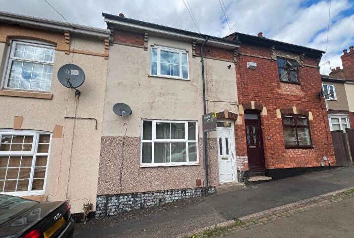 3 Bedroom Terraced House To Rent In Hill Street, Kettering, NN16