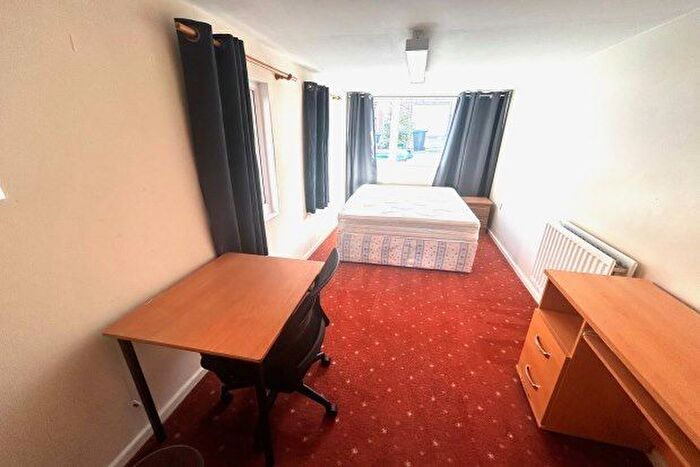 5 Bedroom Property To Rent In Mayorswell Close, Durham, DH1