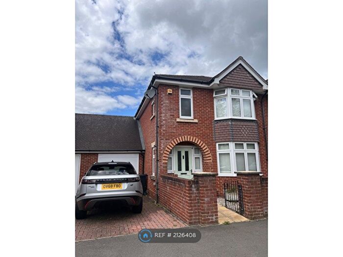 3 Bedroom Semi-Detached House To Rent In Bill Luffman Way, Eastleigh, SO50