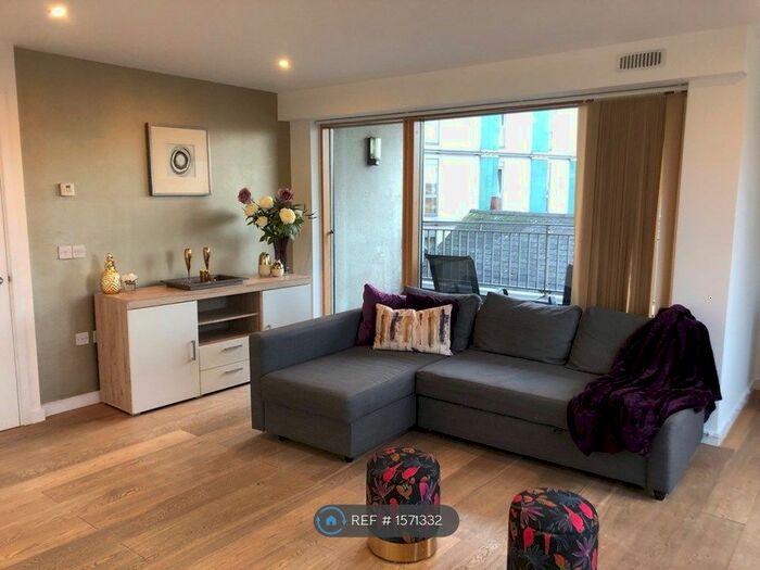 1 Bedroom Flat To Rent In Hardwicks Square, London, SW18
