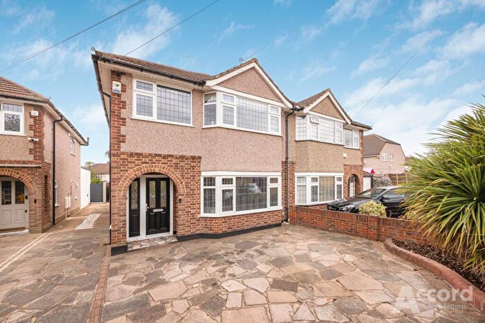3 Bedroom Semi-Detached House For Sale In Garry Close, Romford, RM1