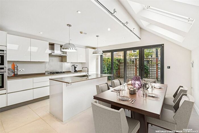 4 Bedroom Terraced House To Rent In Brookville Road, London, SW6