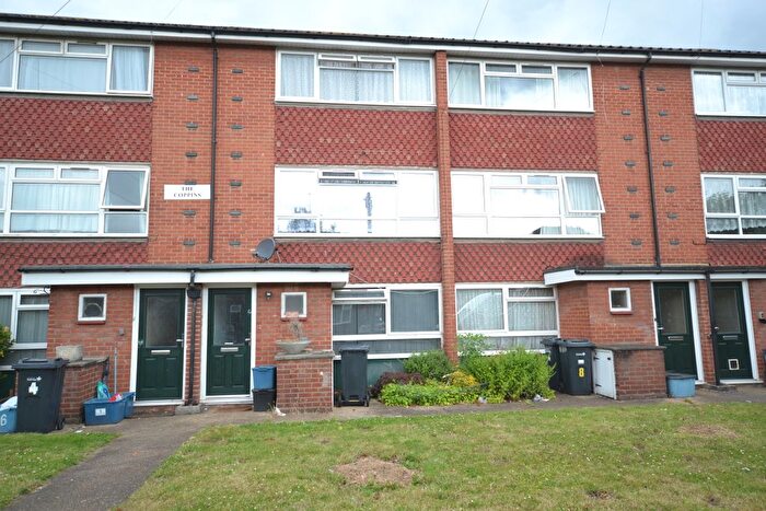 2 Bedroom Flat To Rent In Chadwell Avenue, Romford, RM6