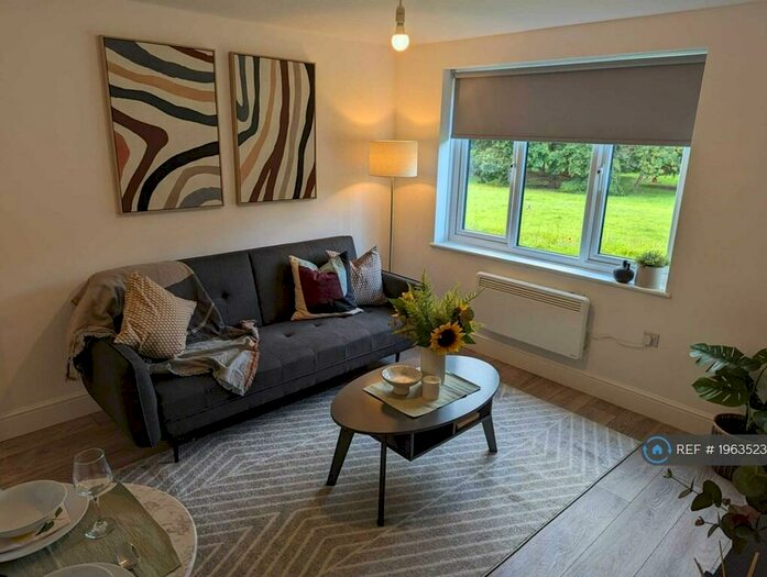 1 Bedroom Flat To Rent In Langland Road, Netherfield, Milton Keynes, MK6