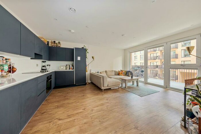 3 Bedroom Apartment To Rent In Station Road, Tottenham, N17