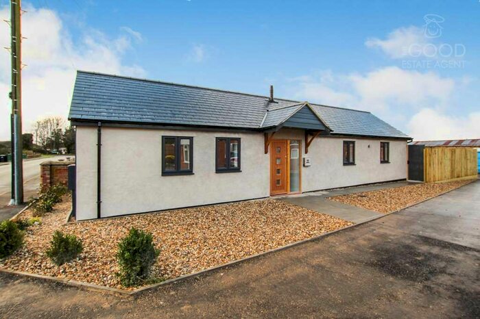 2 Bedroom Bungalow To Rent In West Street, Isleham, CB7