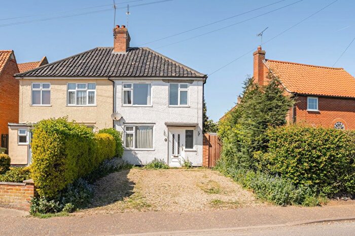 3 Bedroom Semi-Detached House To Rent In Theatre Street, Dereham, NR19