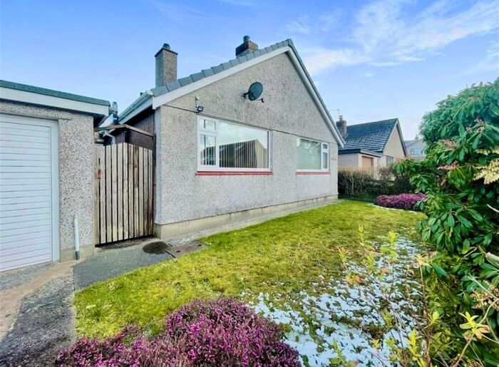 3 Bedroom Bungalow For Sale In Stad Pen Y Berth, Llanfairpwllgwyngyll, LL61