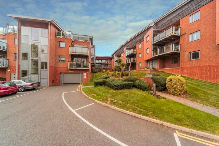 2 Bedroom Flat To Rent In Park View Road, Hove, BN3