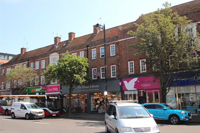 1 Bedroom Flat For Sale In High Street, Weybridge, KT13