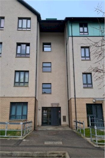 2 Bedroom Flat To Rent In Harvesters Place, Edinbur, EH14