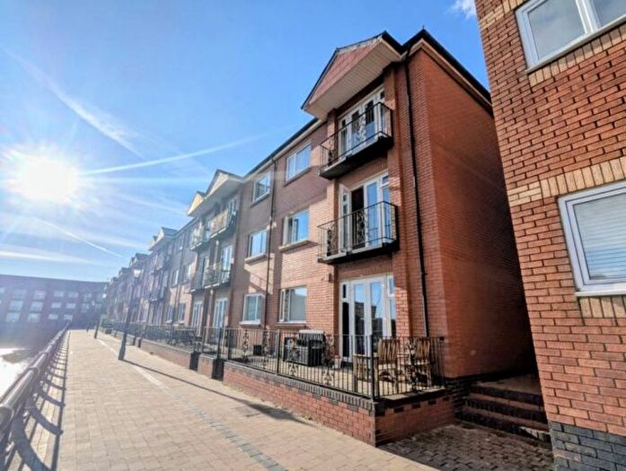 1 Bedroom Flat To Rent In Victoria Quay, Maritime Quarter, SA1