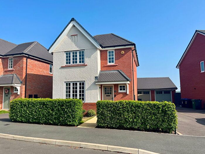 3 Bedroom Detached House For Sale In Farnham Grove, Leicester, LE7
