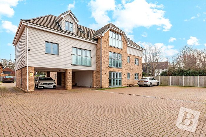 2 Bedroom Flat For Sale In Ongar Road, Kelvedon Hatch, Brentwood, Essex, CM15