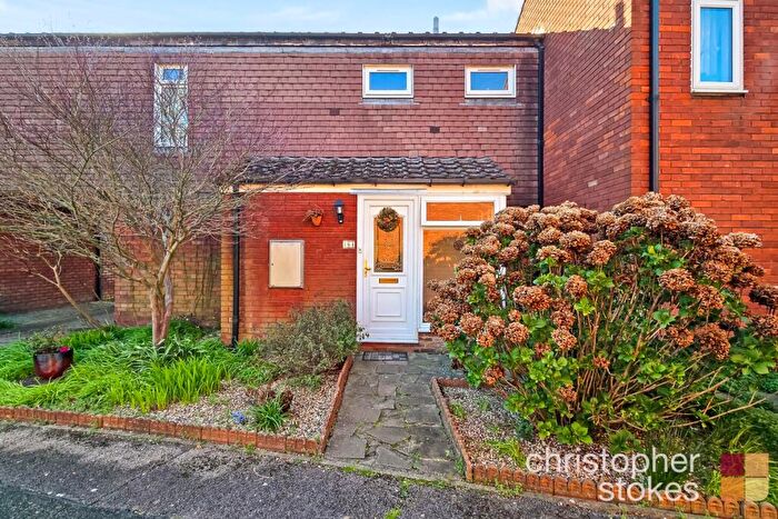 3 Bedroom End Of Terrace House For Sale In Holmesdale, Waltham Cross, Greater London, EN8