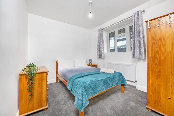 2 Bedroom Flat For Sale In Angel House, N1 - Photo 9
