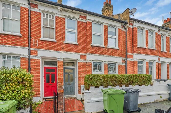 2 Bedroom Flat To Rent In Kingswood Road, London, SW2