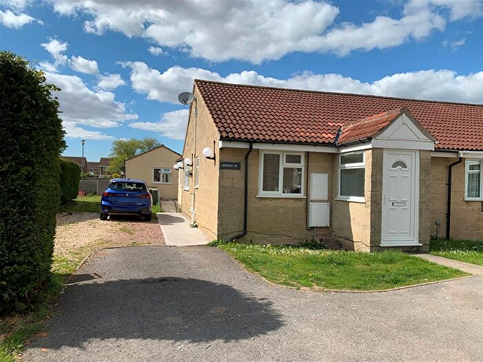 4 Bedroom Semi Detached Bungalow For Sale In Hawkins Close, Burnham-On-Sea, TA8