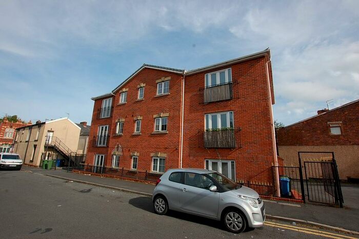 1 Bedroom Apartment To Rent In Lime Street, Dukinfield, Greater Manchester, SK16