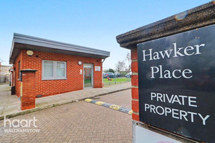 1 Bedroom Apartment For Sale In Hawker Place, Walthamstow, E17