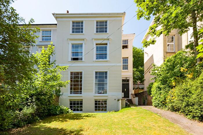 2 Bedroom Flat For Sale In Arley Hill, Bristol, BS6