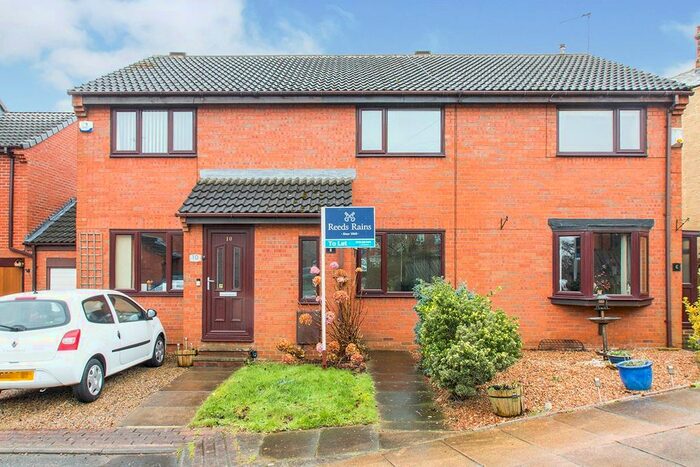 2 Bedroom Terraced House To Rent In Bridge Court, Morley, Leeds LS27