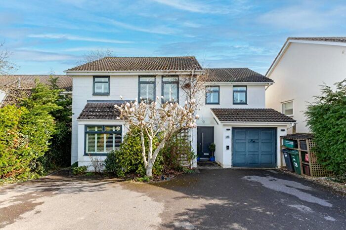 5 Bedroom Property For Sale In Four Acres Close, Nailsea, BS48