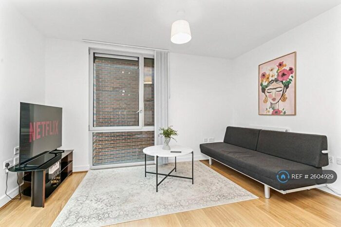 2 Bedroom Flat To Rent In Devons Road, London, E3