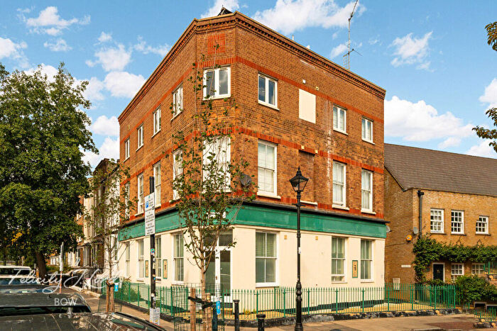 1 Bedroom Apartment For Sale In Grove Road, London, E3