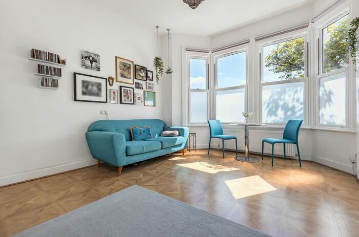 Studio To Rent In Station Road, Sidcup, DA15