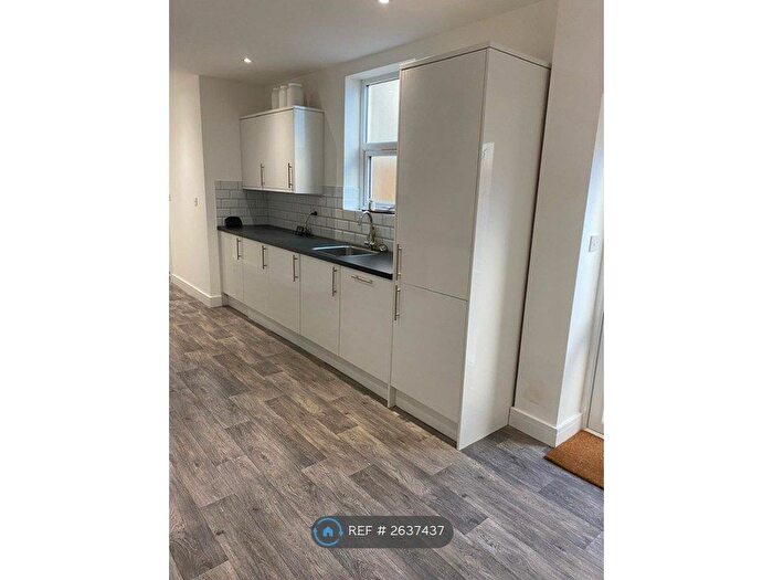 1 Bedroom Flat To Rent In Grove Road, London, E18