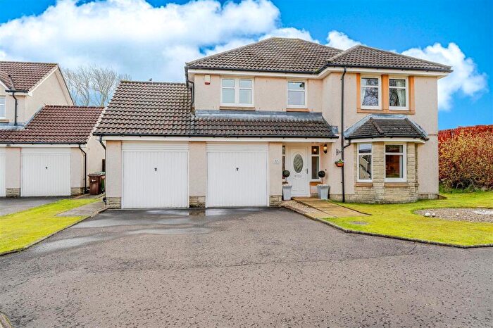 4 Bedroom Detached House For Sale In Burngrange Park, West Calder, EH55
