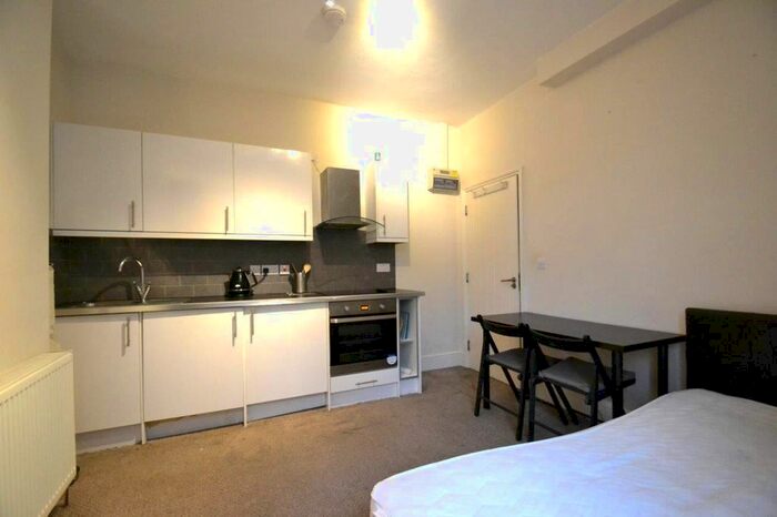 Studio To Rent In The Vale, Acton, W3