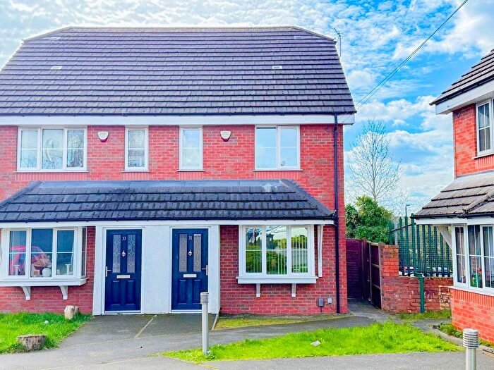 3 Bedroom Semi Detached House For Sale In The Laurels, Birmingham, B24