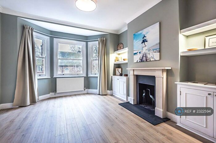 3 Bedroom Maisonette To Rent In Candahar Road, Battersea, SW11