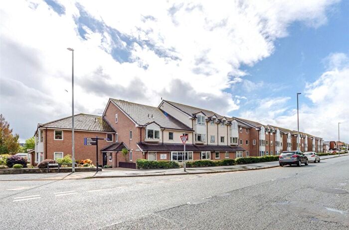 1 Bedroom Apartment For Sale In Gloddaeth Avenue, Llandudno, Conwy, LL30