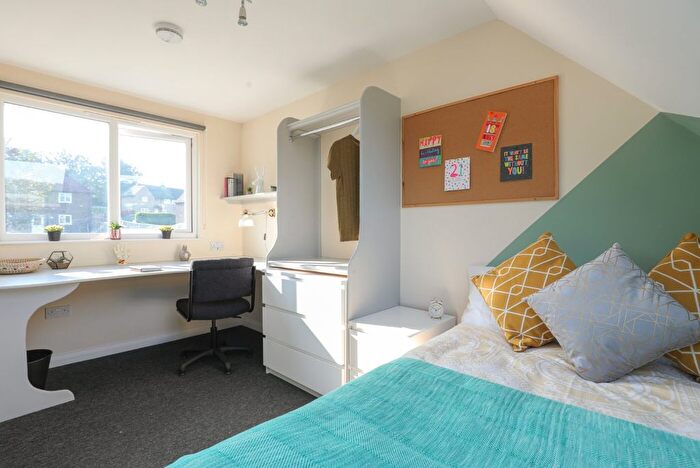 9 Bedroom Semi-Detached House To Rent In Colbourne Avenue, Brighton, BN2