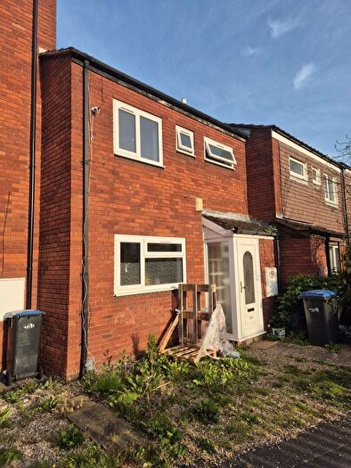 3 Bedroom Property To Rent In Holmsdale, London, EN8