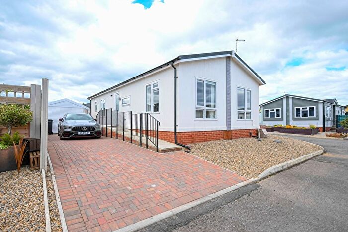 2 Bedroom Mobile/park Home For Sale In Hazelgrove Residential Park Milton Street, Saltburn-By-The-Sea, TS12