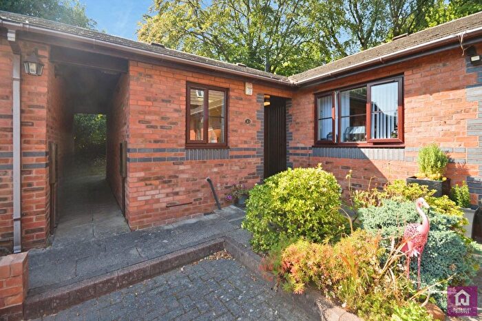 2 Bedroom Bungalow For Sale In Charlton Avenue, Prestwich, Manchester, Greater Manchester, M25